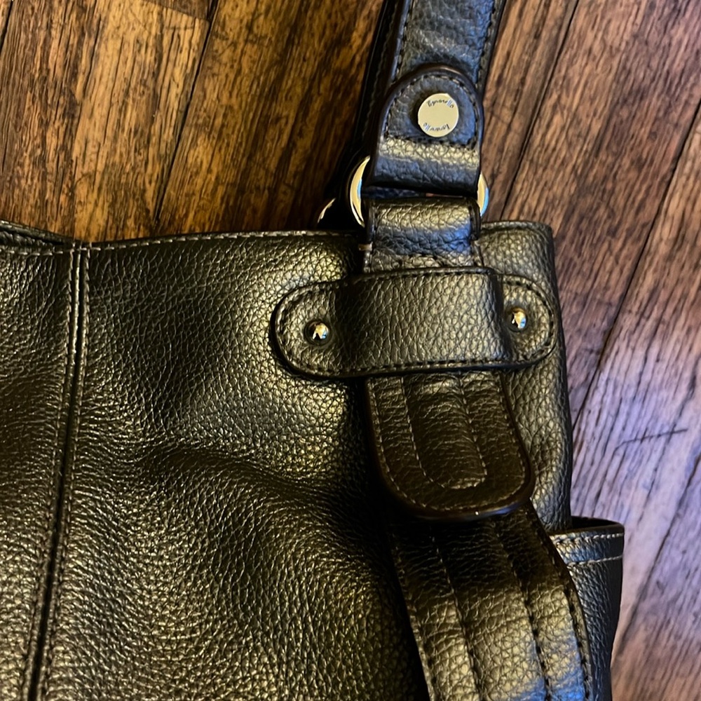 Tignanello shoulder bag pebbled leather gray metallic quiet luxury - Picture 4 of 14